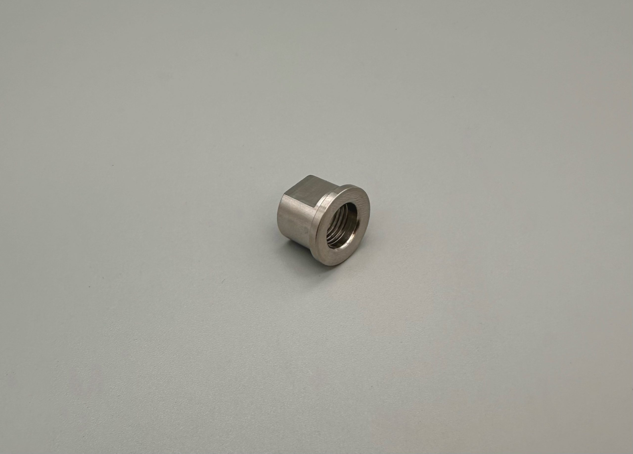 1040 - Vent Valve Swivel Fitting